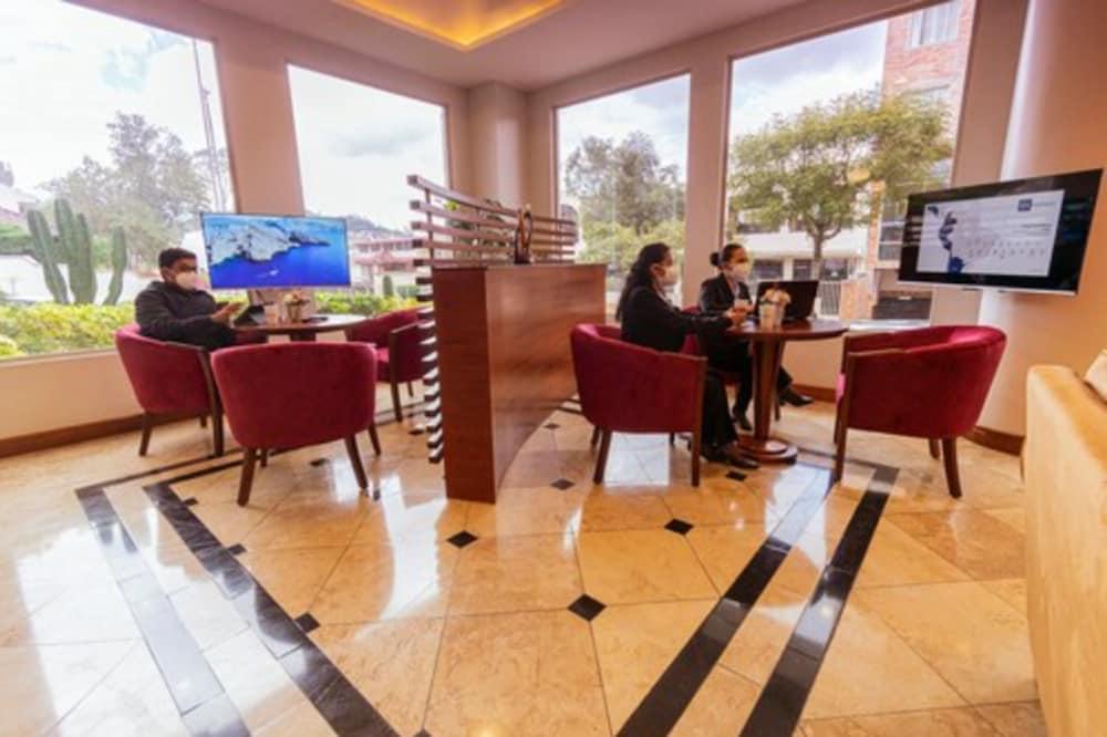 Sonesta Hotel Loja Exterior photo
