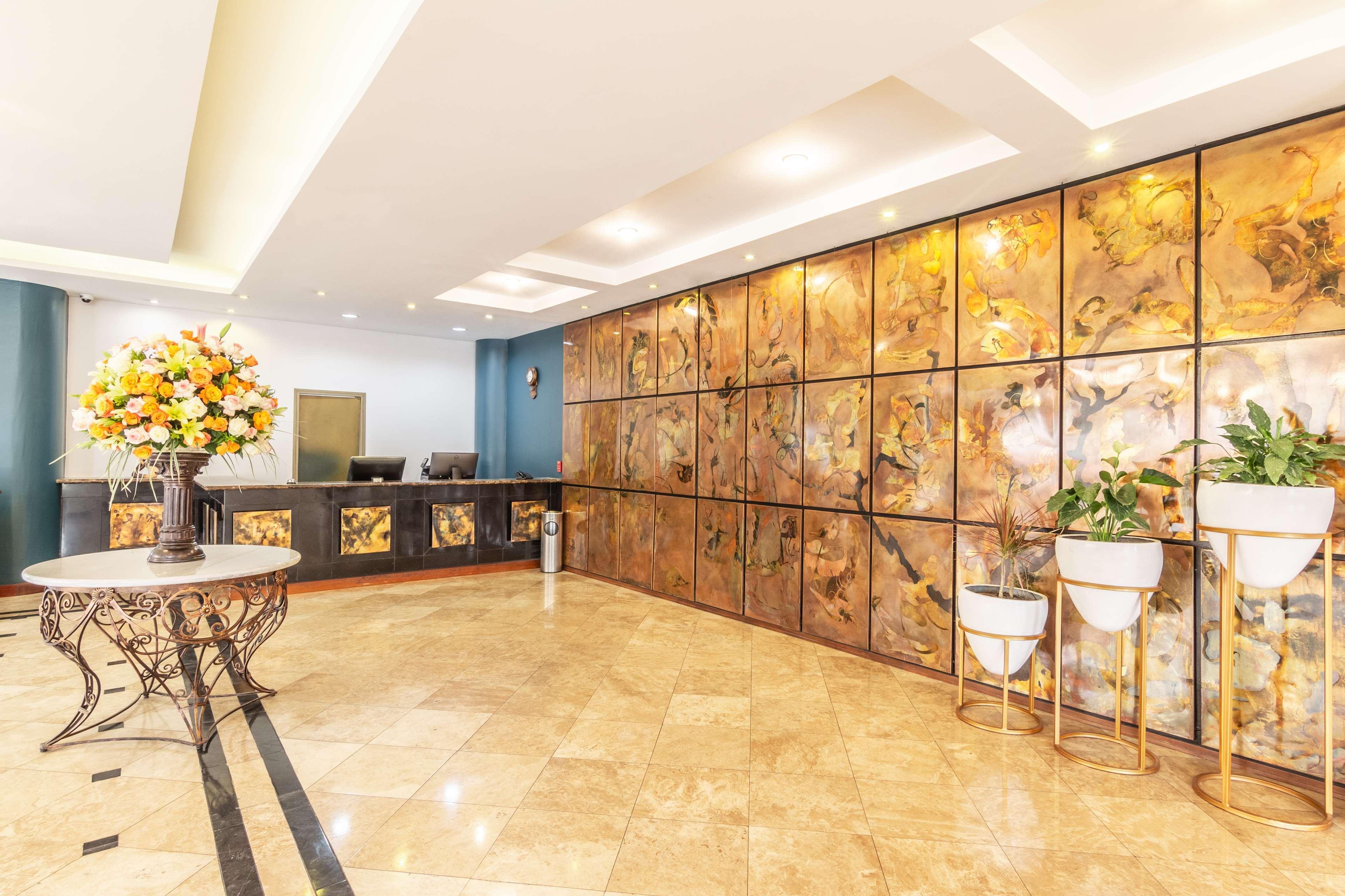Sonesta Hotel Loja Exterior photo
